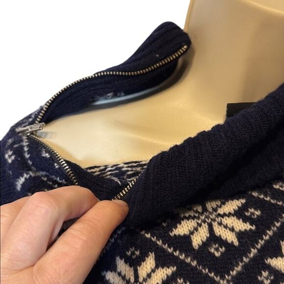 Women's Ralph Lauren Blue White Snowflake Lambswool Turtle Neck Sweater Size M - Picture 6 of 9